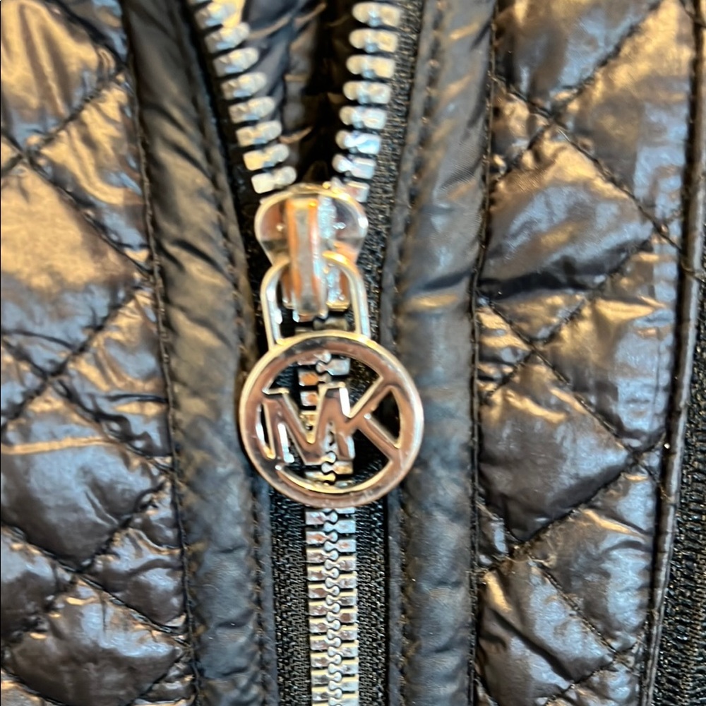 MICHAEL KORS Women's Black Mixed Media Coat Hooded Quilt Jacket Silver
Logo Sz S - Picture 4 of 16
